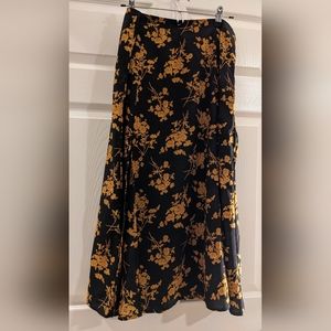 Light Summer Skirt Amber and Black *New